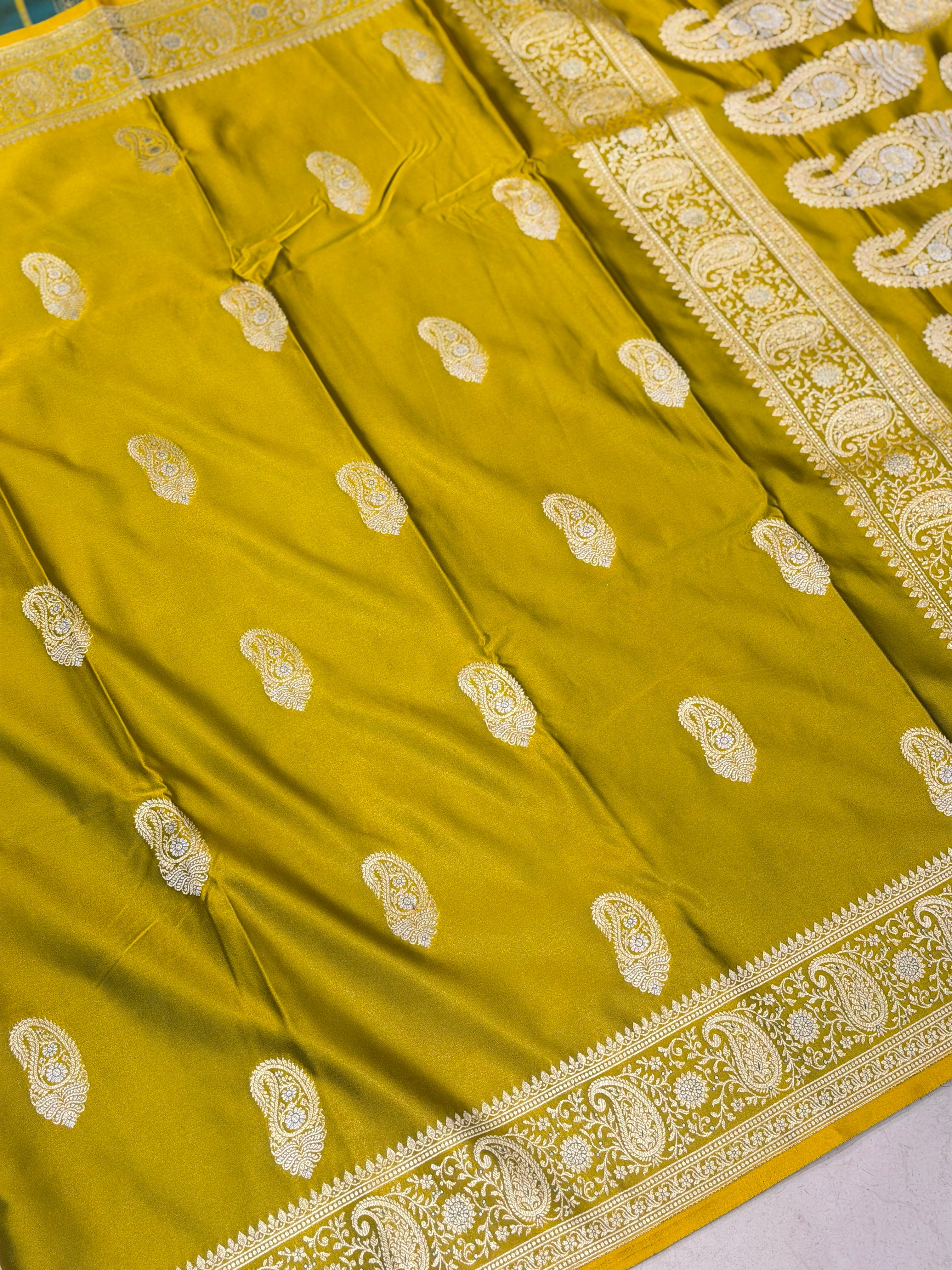 Lime Green Sona Roopa Keri Butta Banarasi Silk Saree