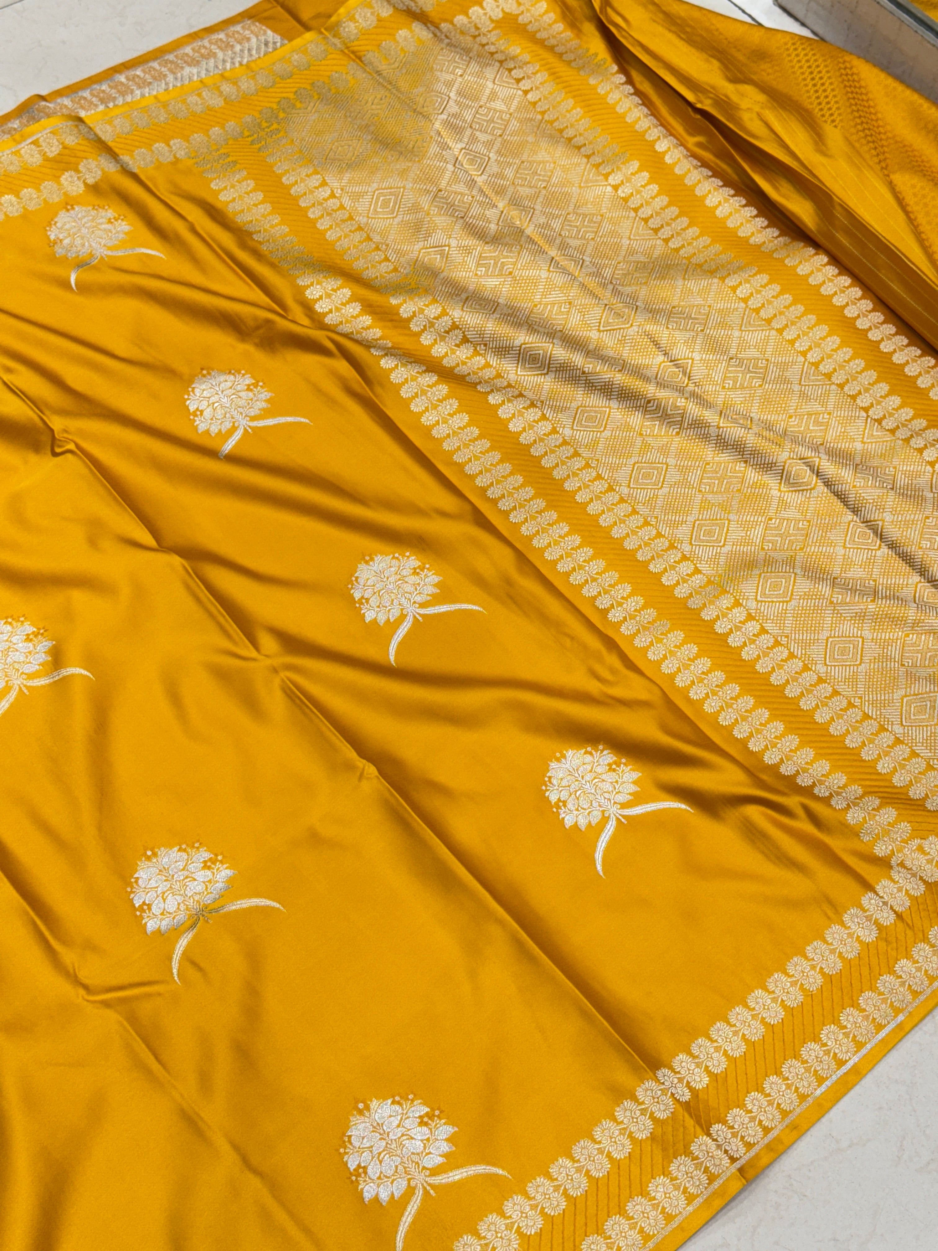 Mustard Yellow Banarasi Big Sliver Butta Saree