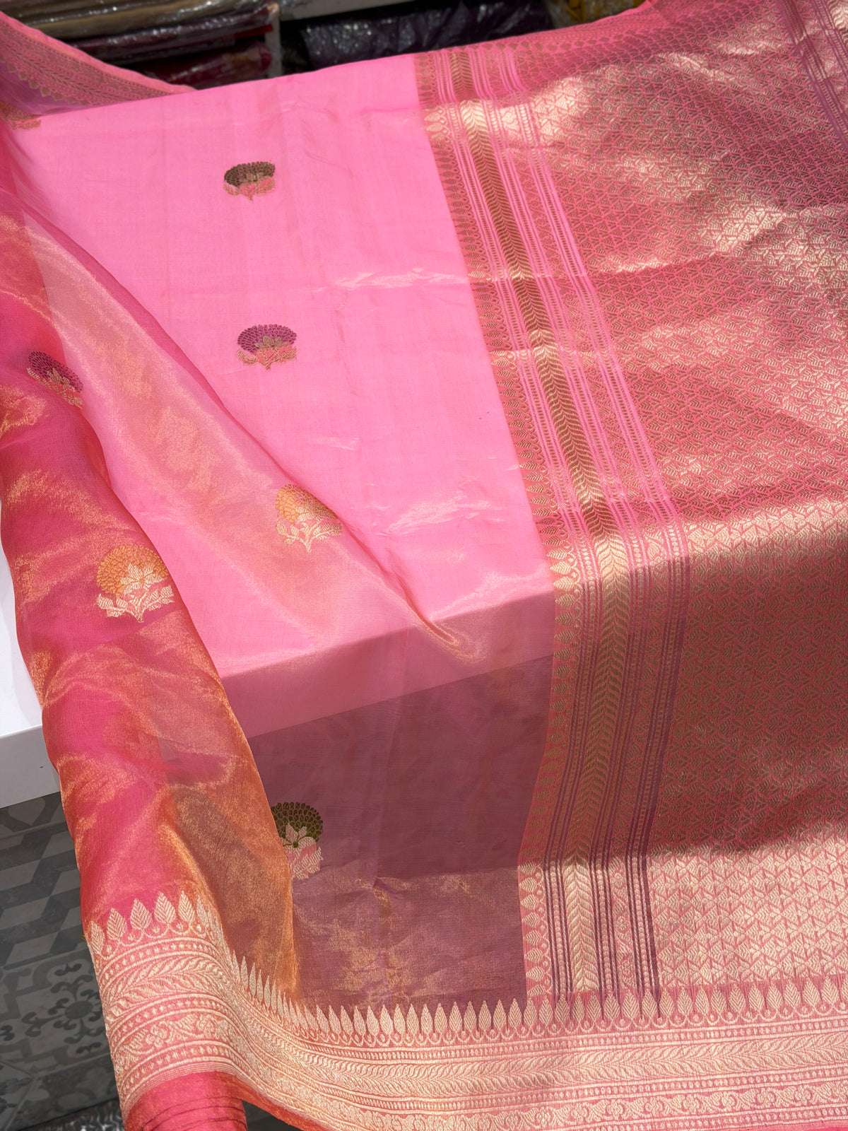 Cross Pink Kadwa Weave Handloom Banarasi Tissue Saree
