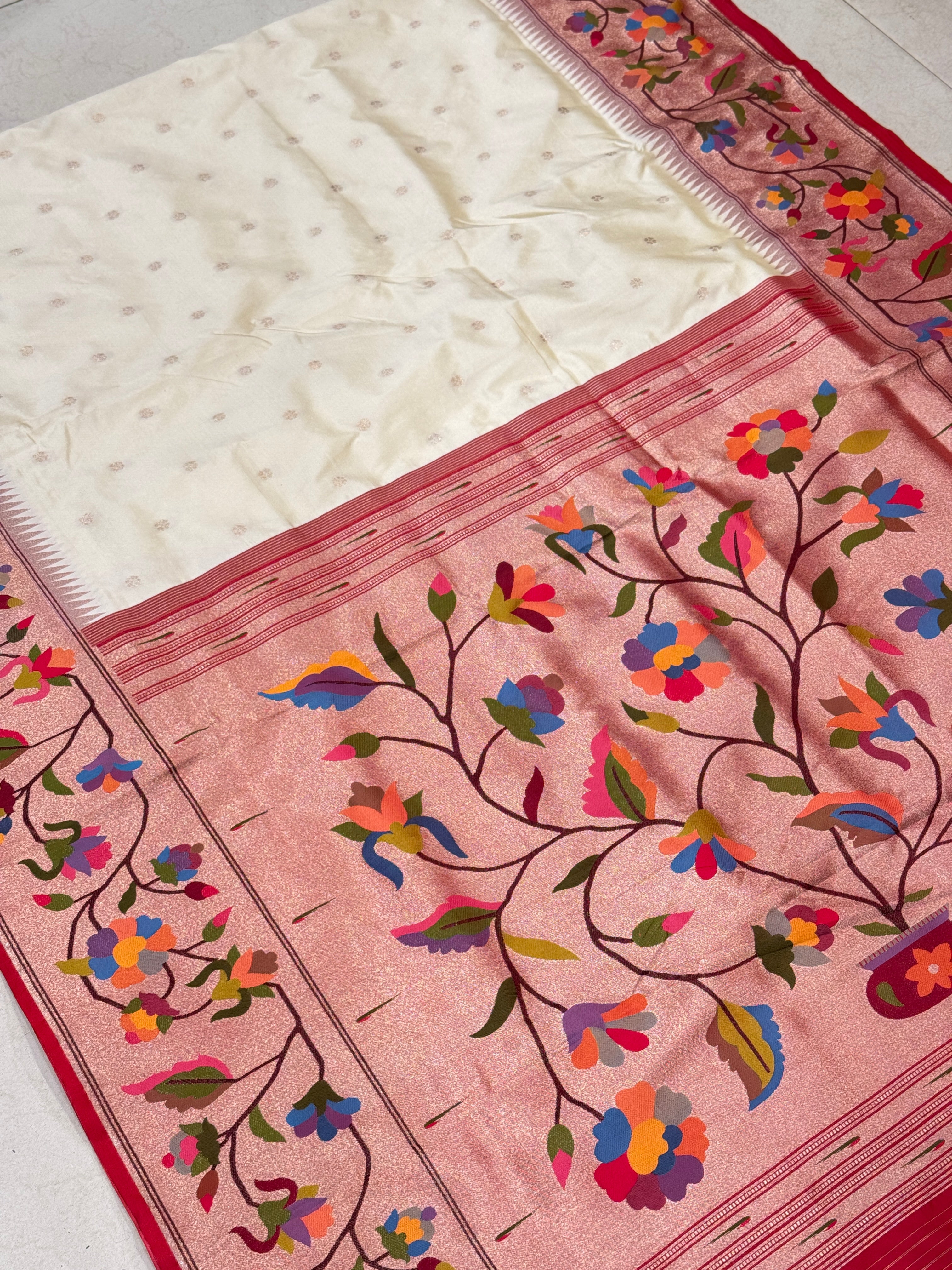 Moti White Red Lotus Border Paithani Silk Saree