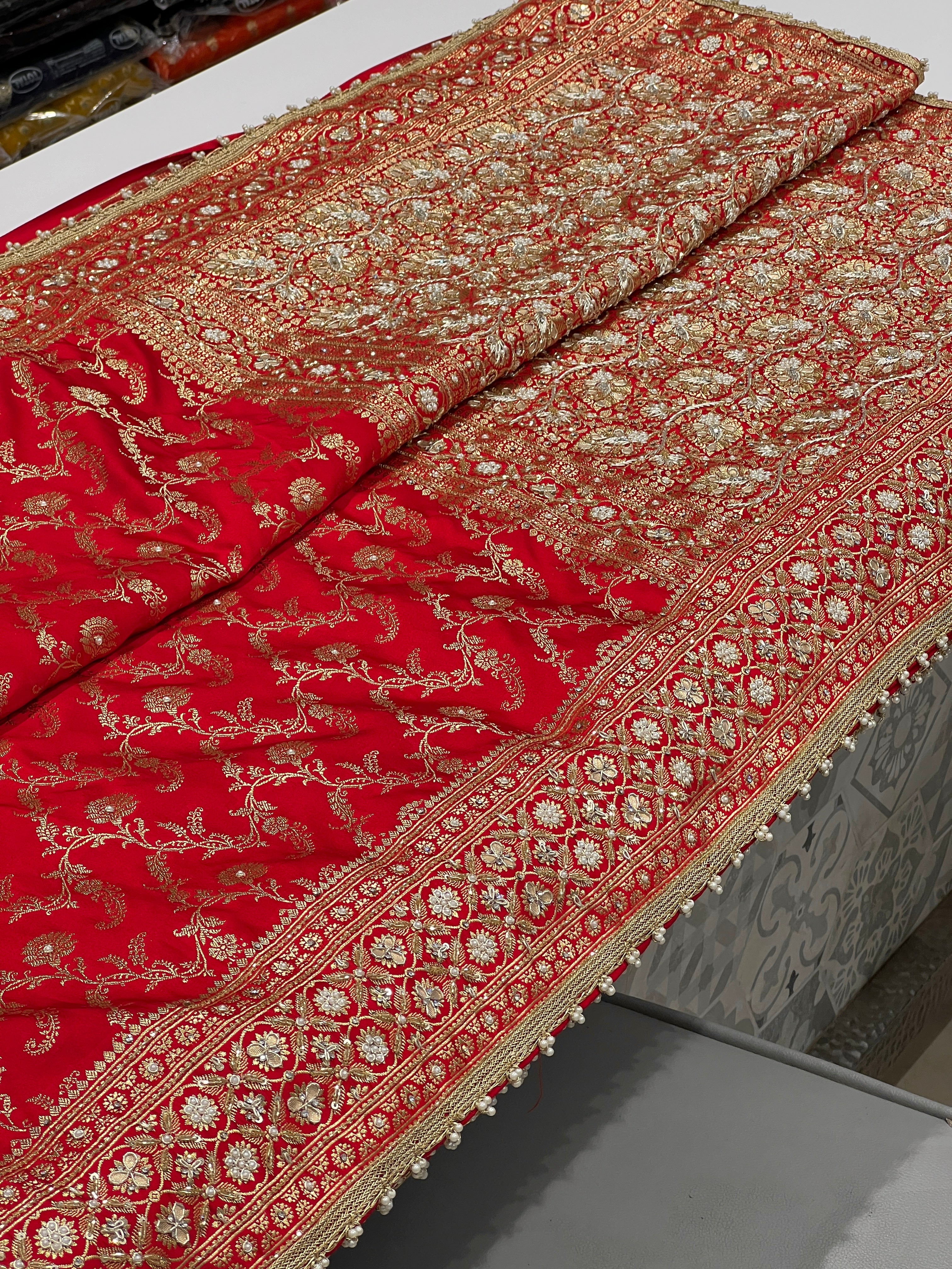 Red Banarasi Silk Leaf Pallu Hand Embroidery Saree