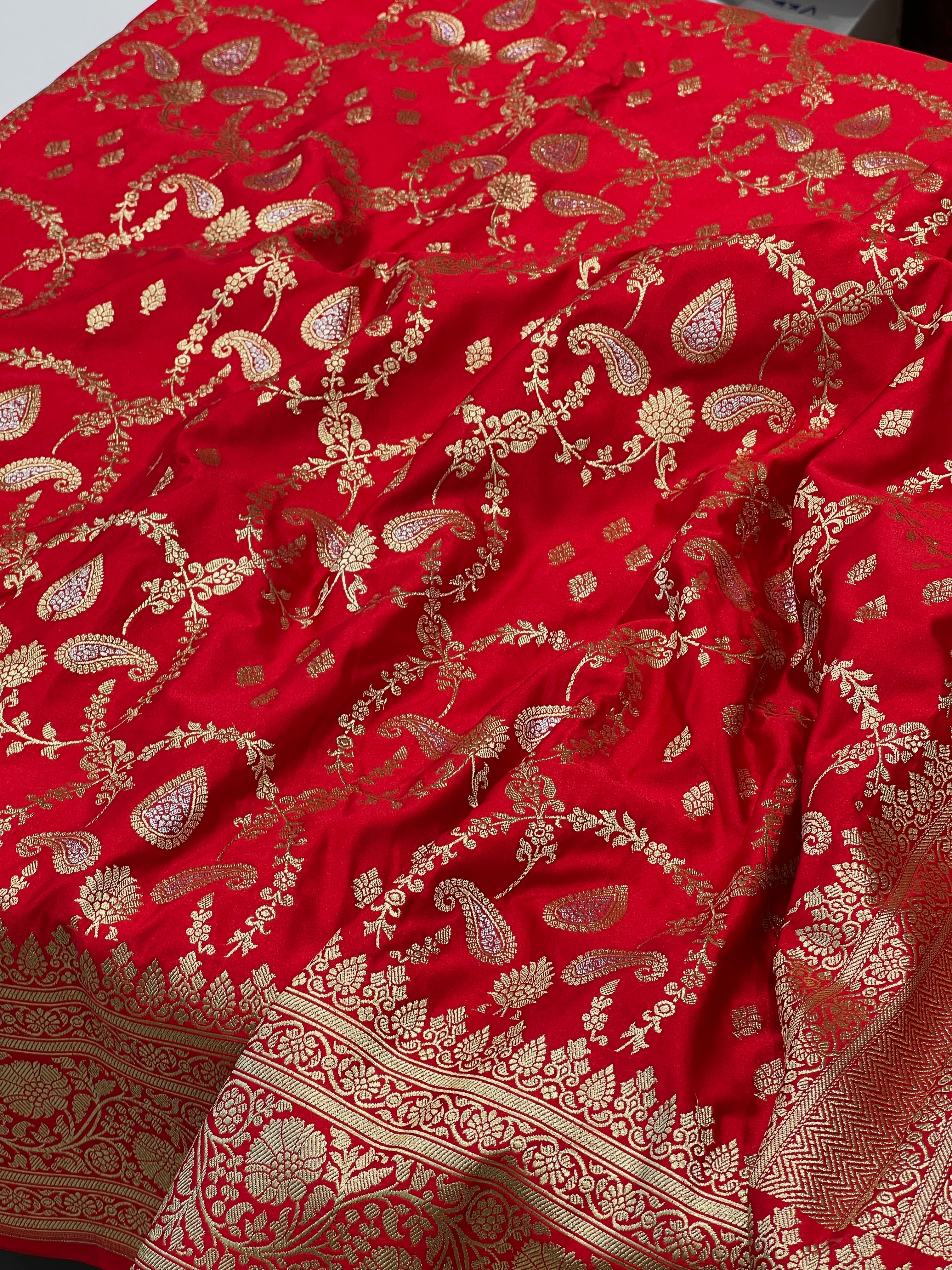 Red Banarasi Sliver Zari Butti Saree