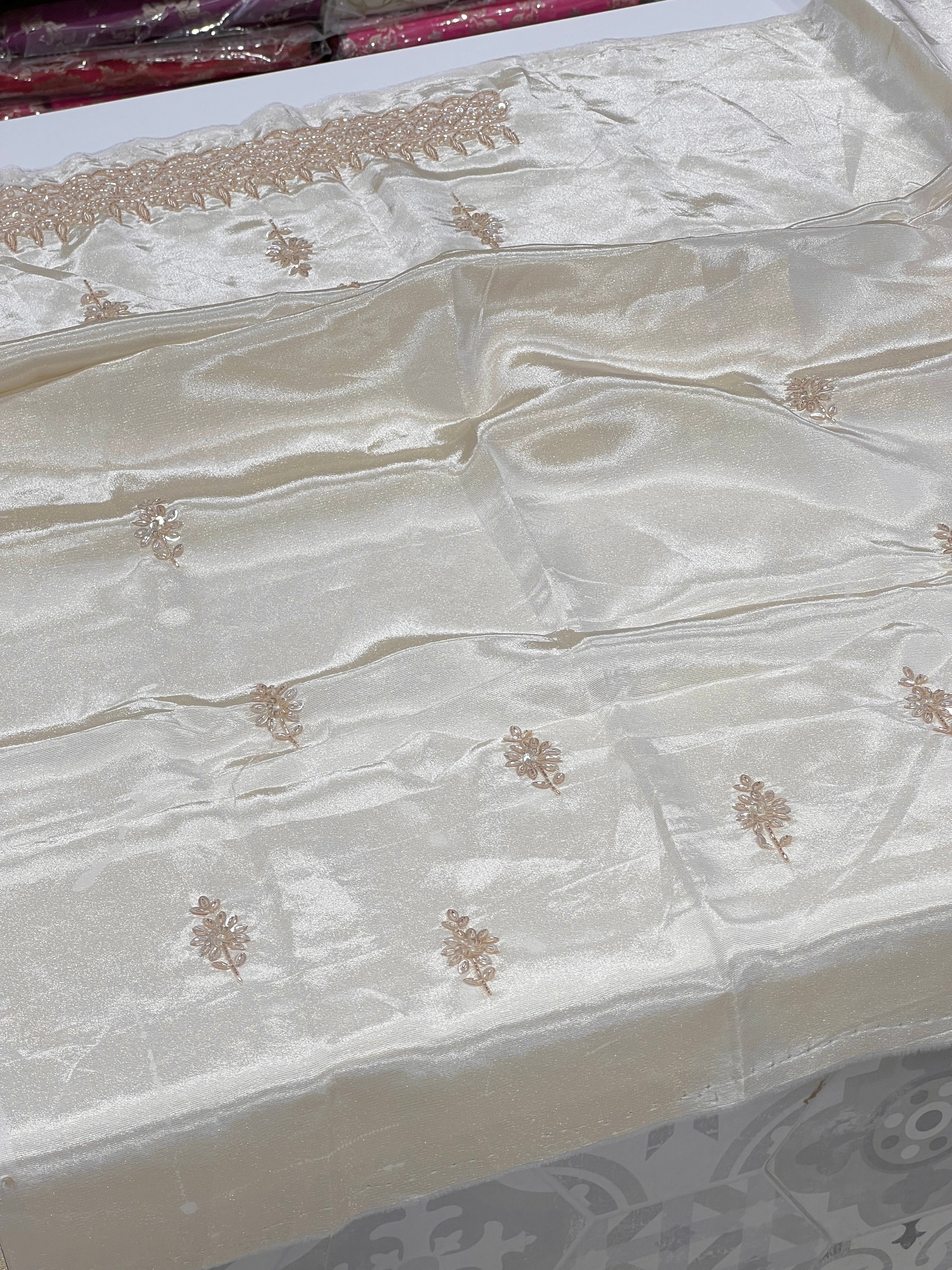 Cremish Kareena Kapoor Inspired Crepe Tissue Embroidery Saree 2.0