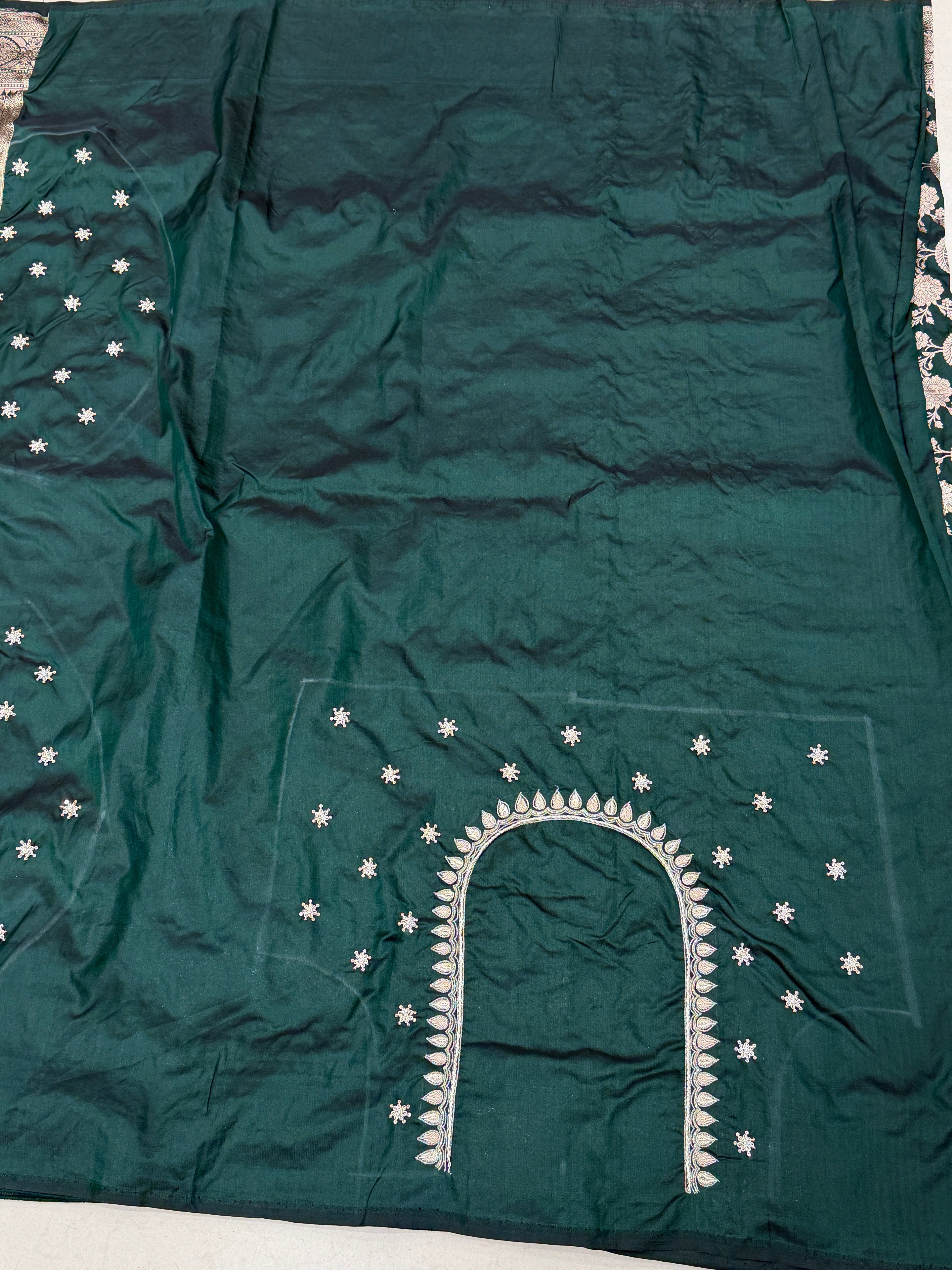 Bottle Green Jaal Handloom Banarasi Pure Katan Zardosi Embroidery Saree