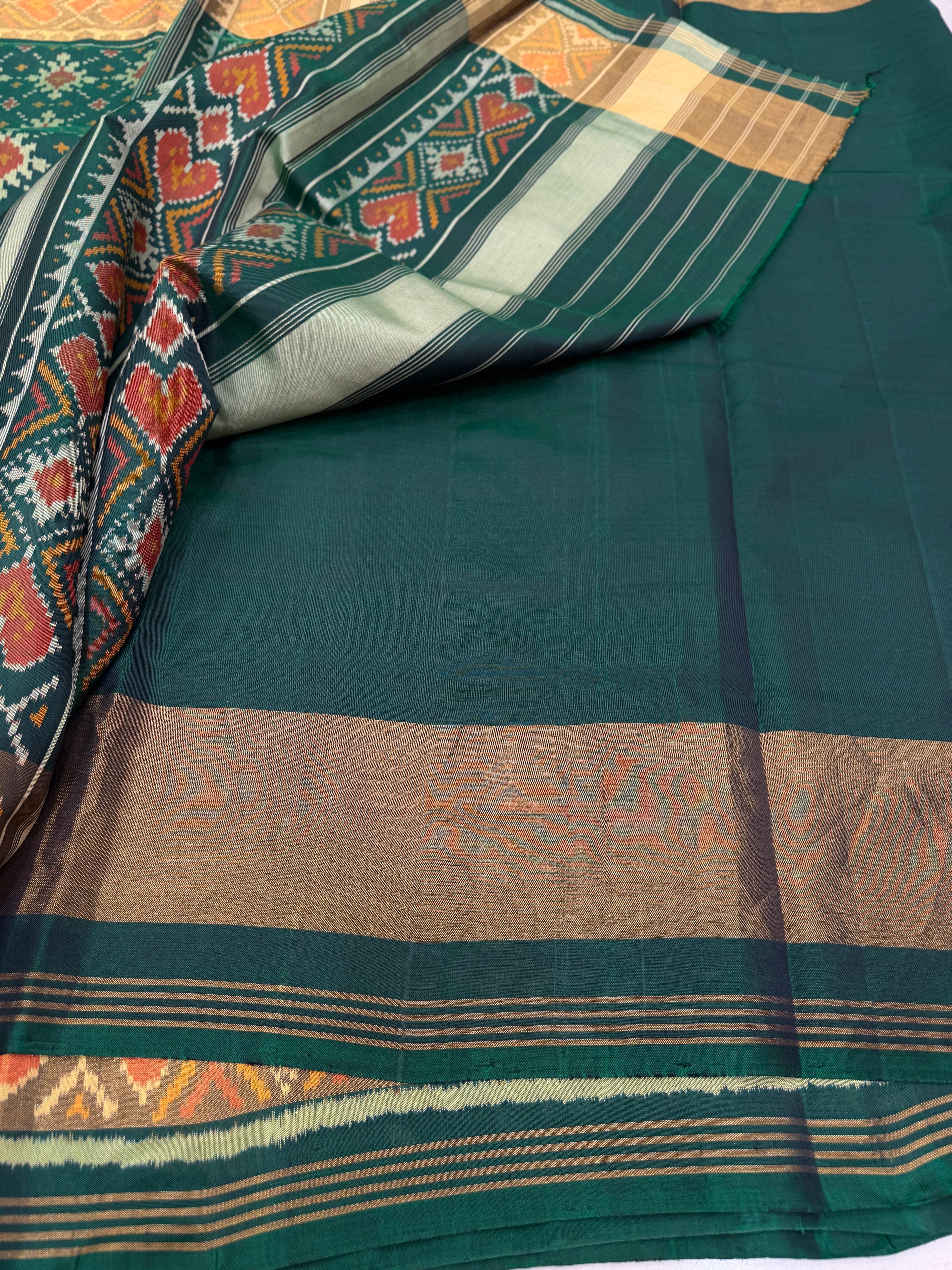 Bottle Green Chokta Bhat Pure Silk Patan Patola Handloom Saree