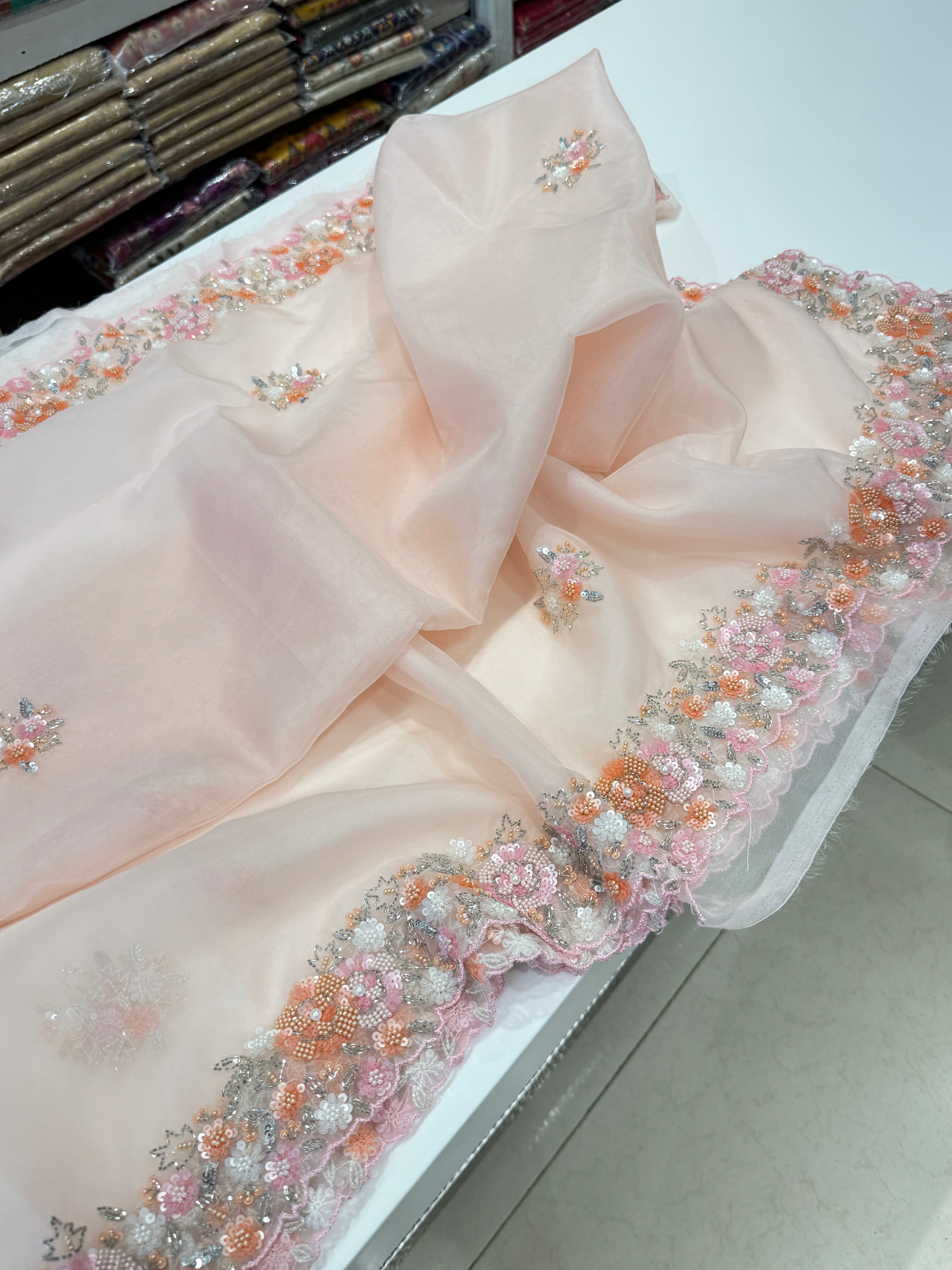 Water Pink Organza Knot Embroidery Motis