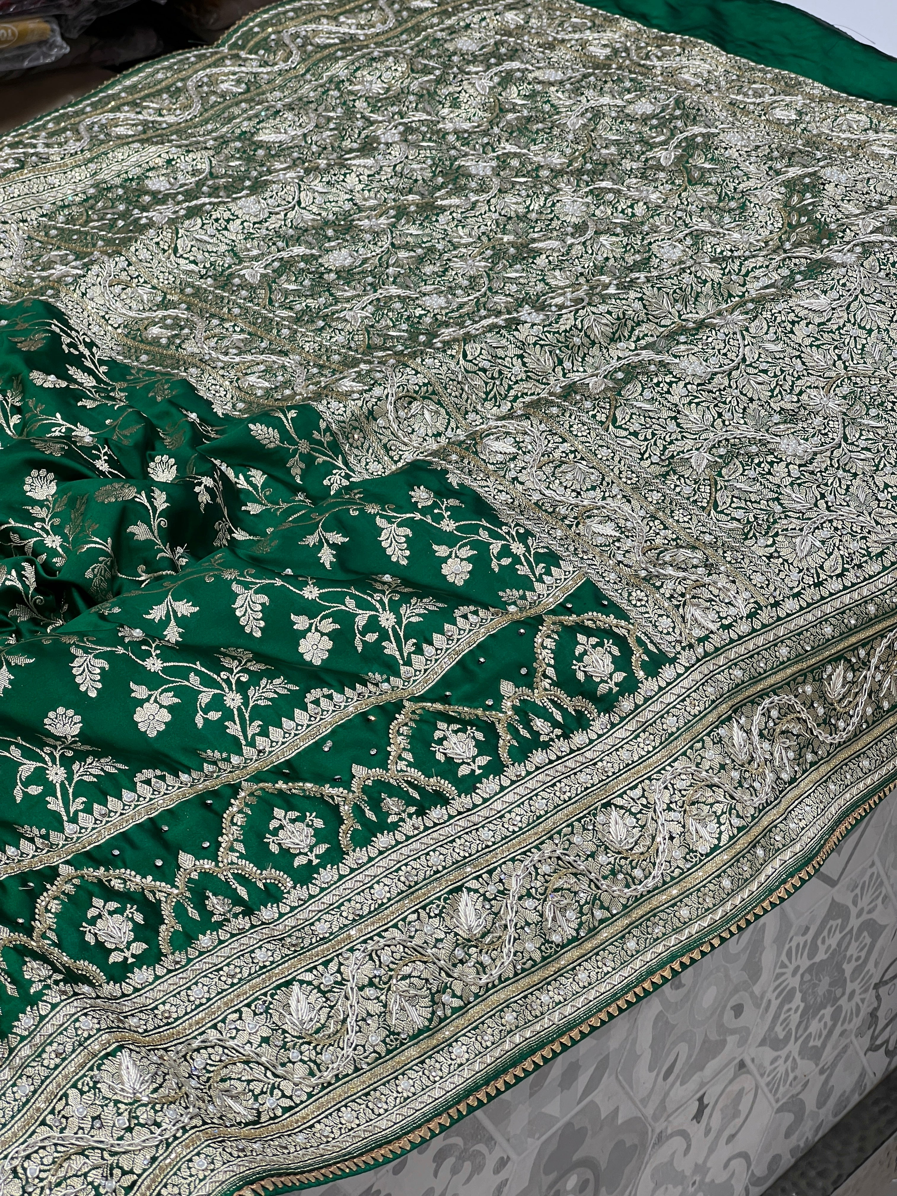 Bottle Green Banarasi Silk Chain Embroidery Saree