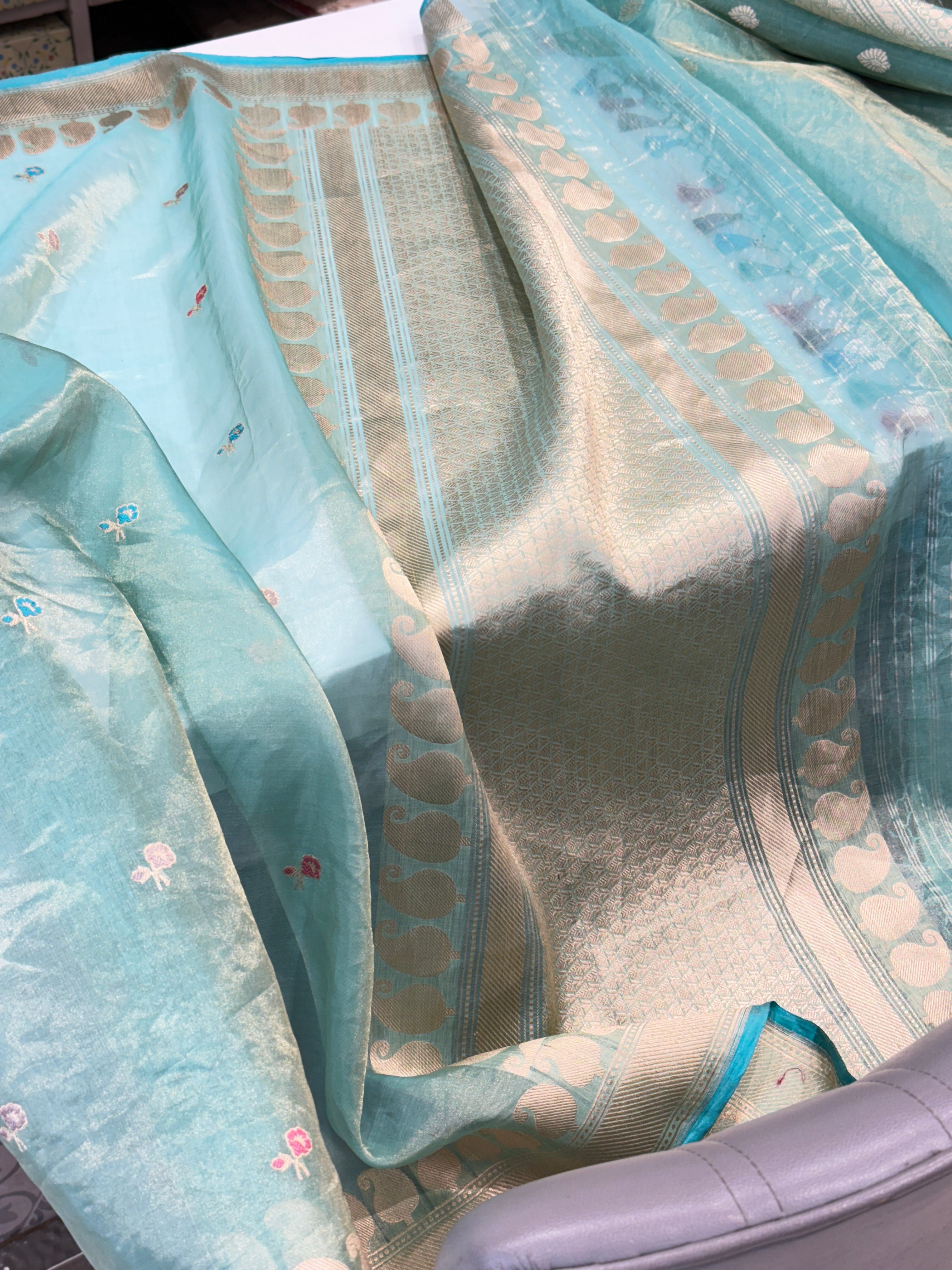 Sea Green Meena Handloom Banarasi Tissue Kadwa Saree