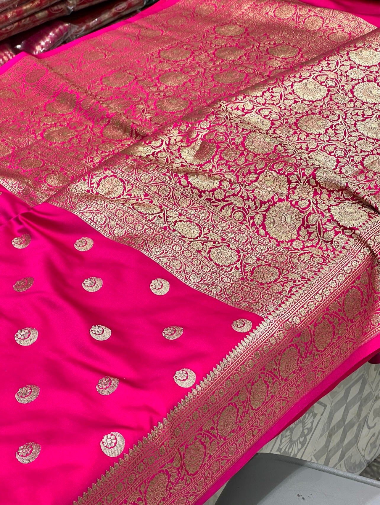 Rani Banarasi Chand Butti Saree