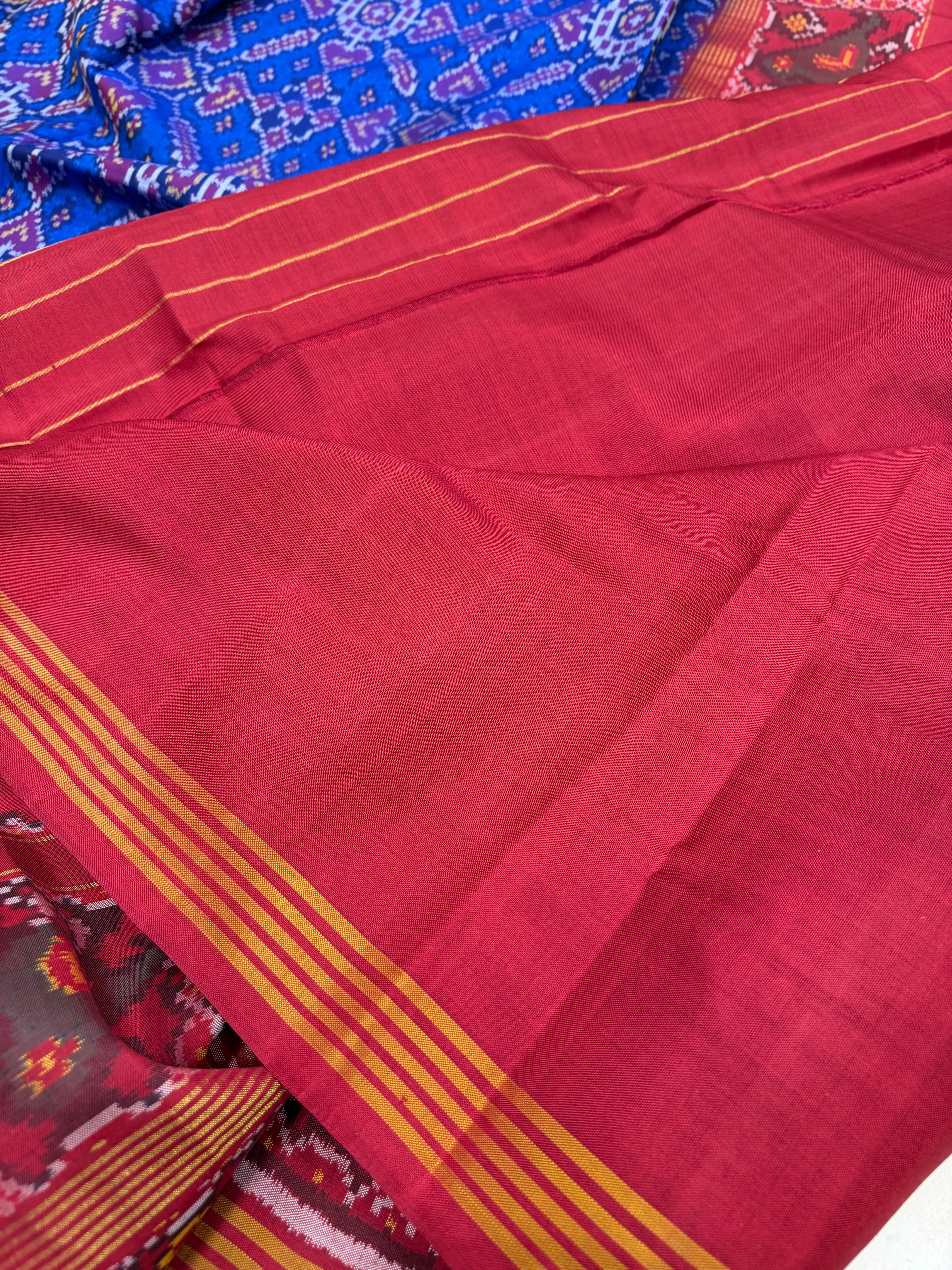 Blue Red Manekchowk Handloom Patan Patola Silk Saree