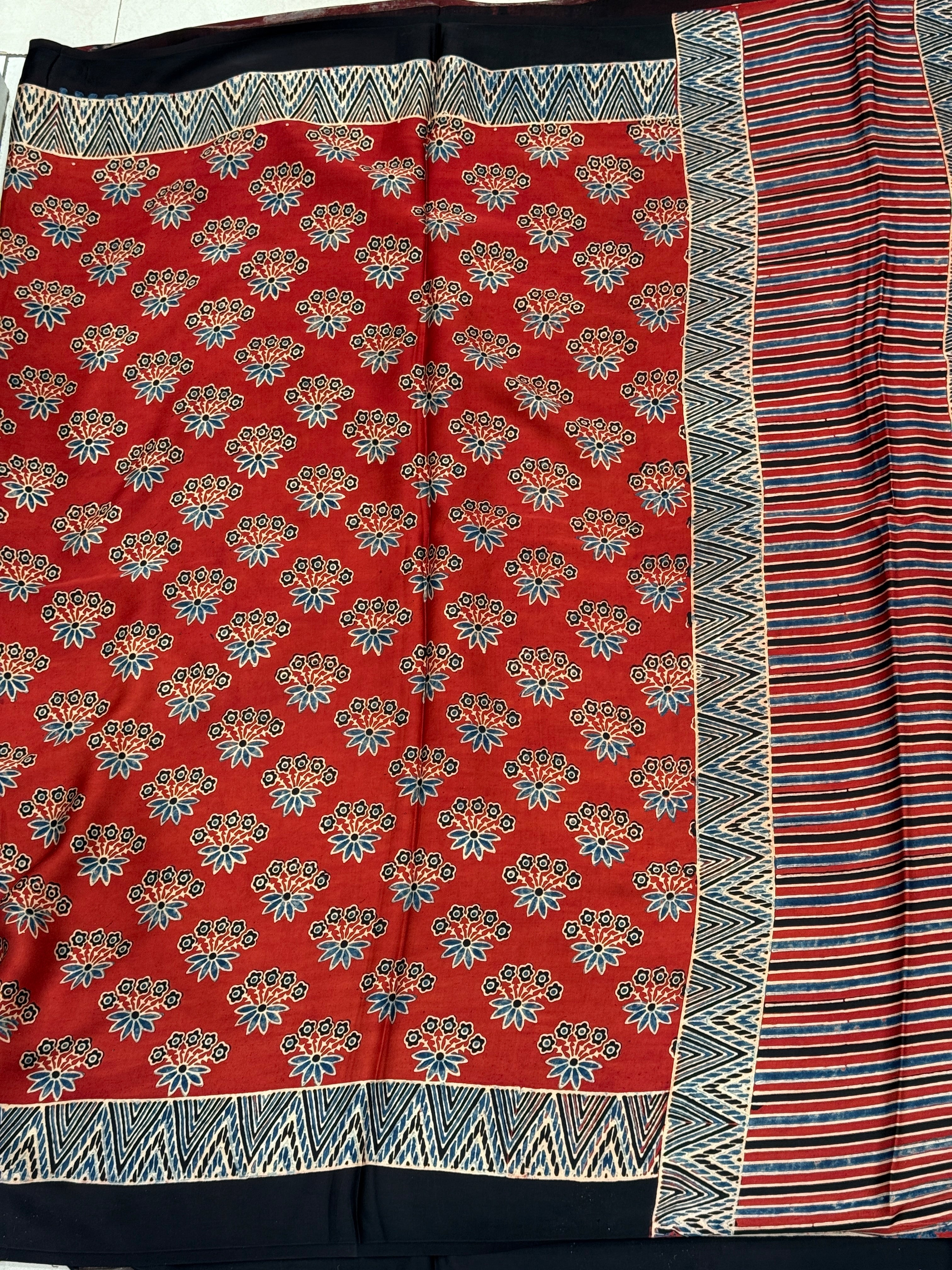Red Flower Cluster Butti Gajji Silk Ajrakh Saree