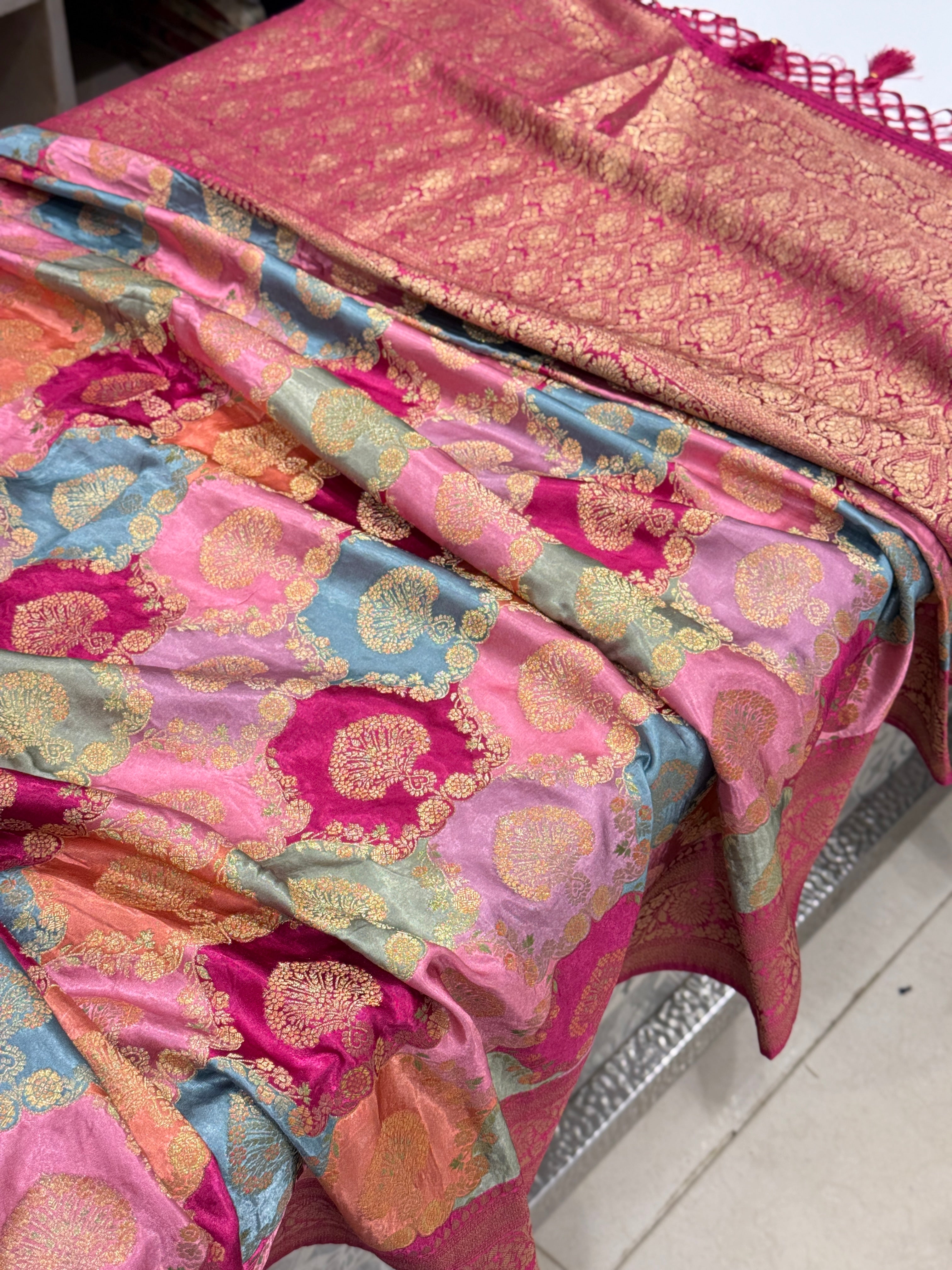 Raspberry Butta Banarasi Modal Satin Rangkat Saree