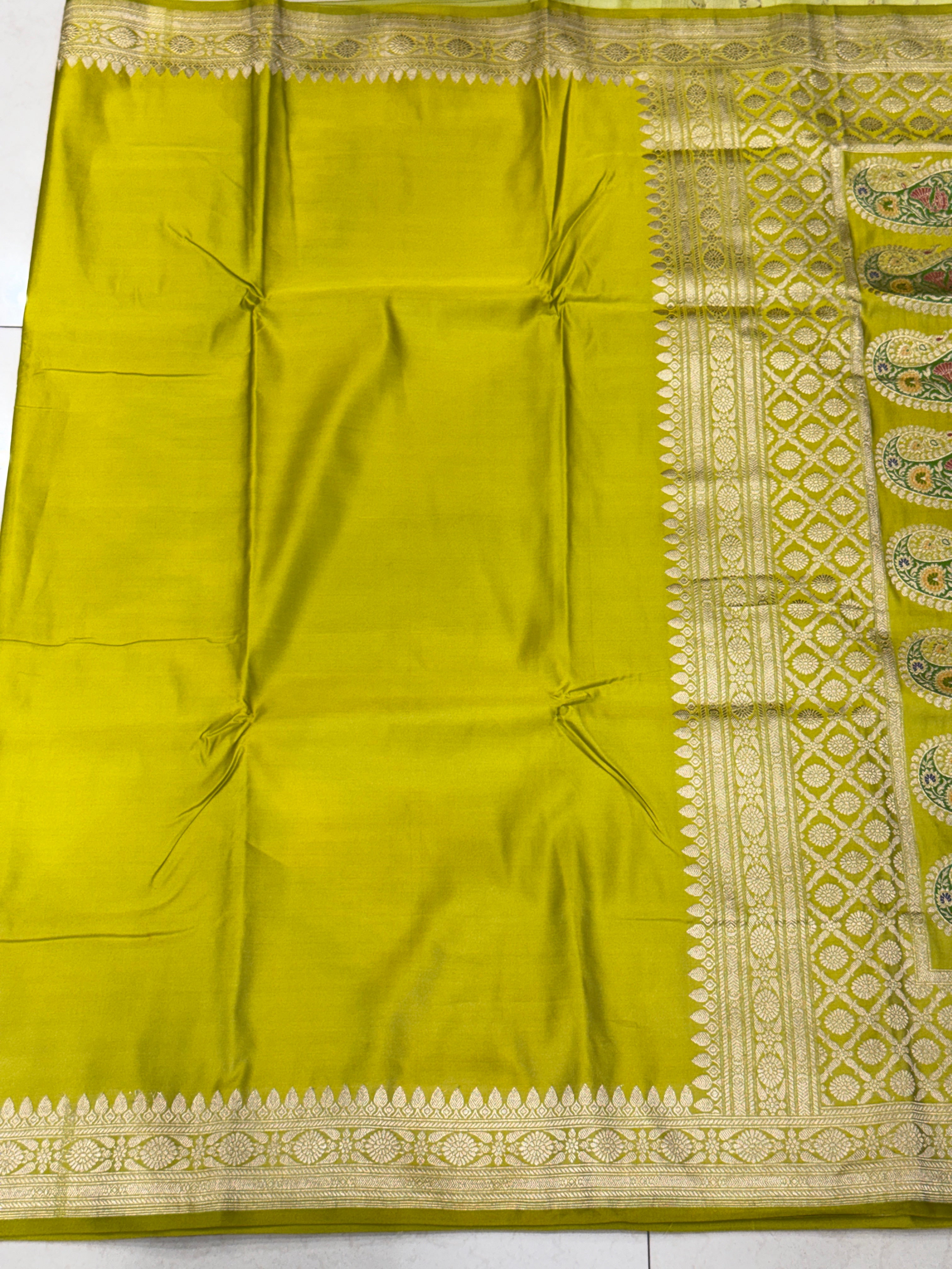 Lime Green Banarasi Plain Body Meena Pallu Saree