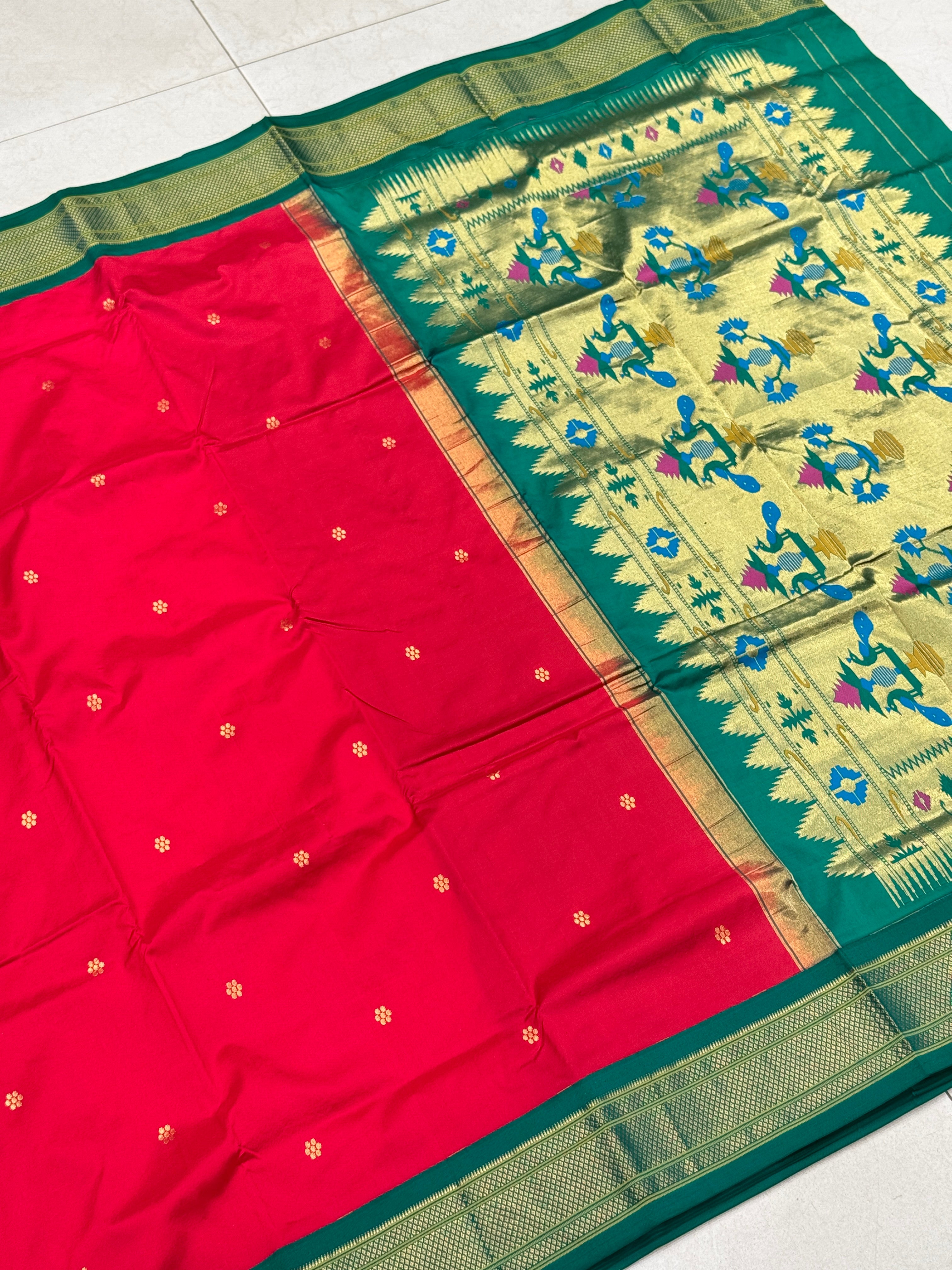 Red Green Morbangdi Pure Silk Paithani Saree