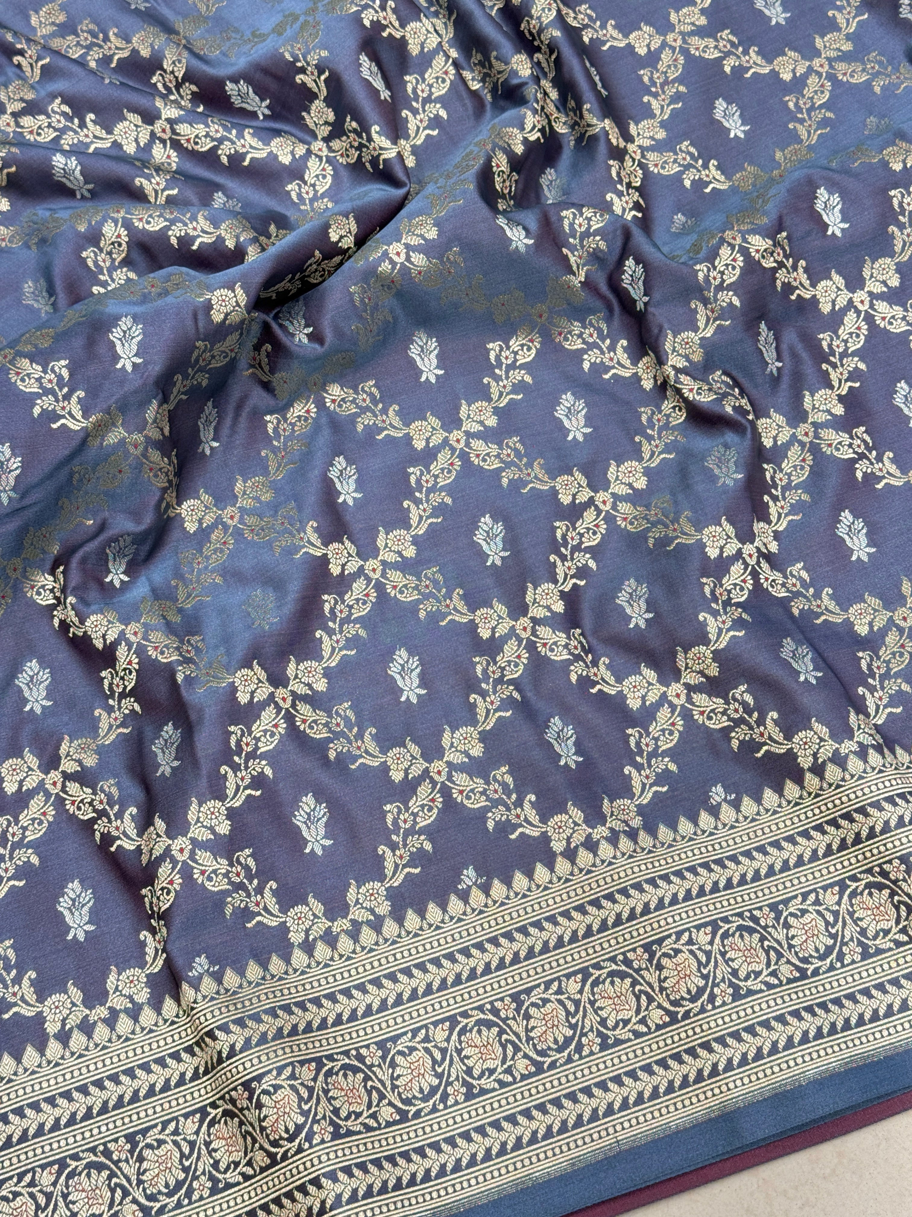 Grey Banarasi Silk Criss Cross Rose Saree