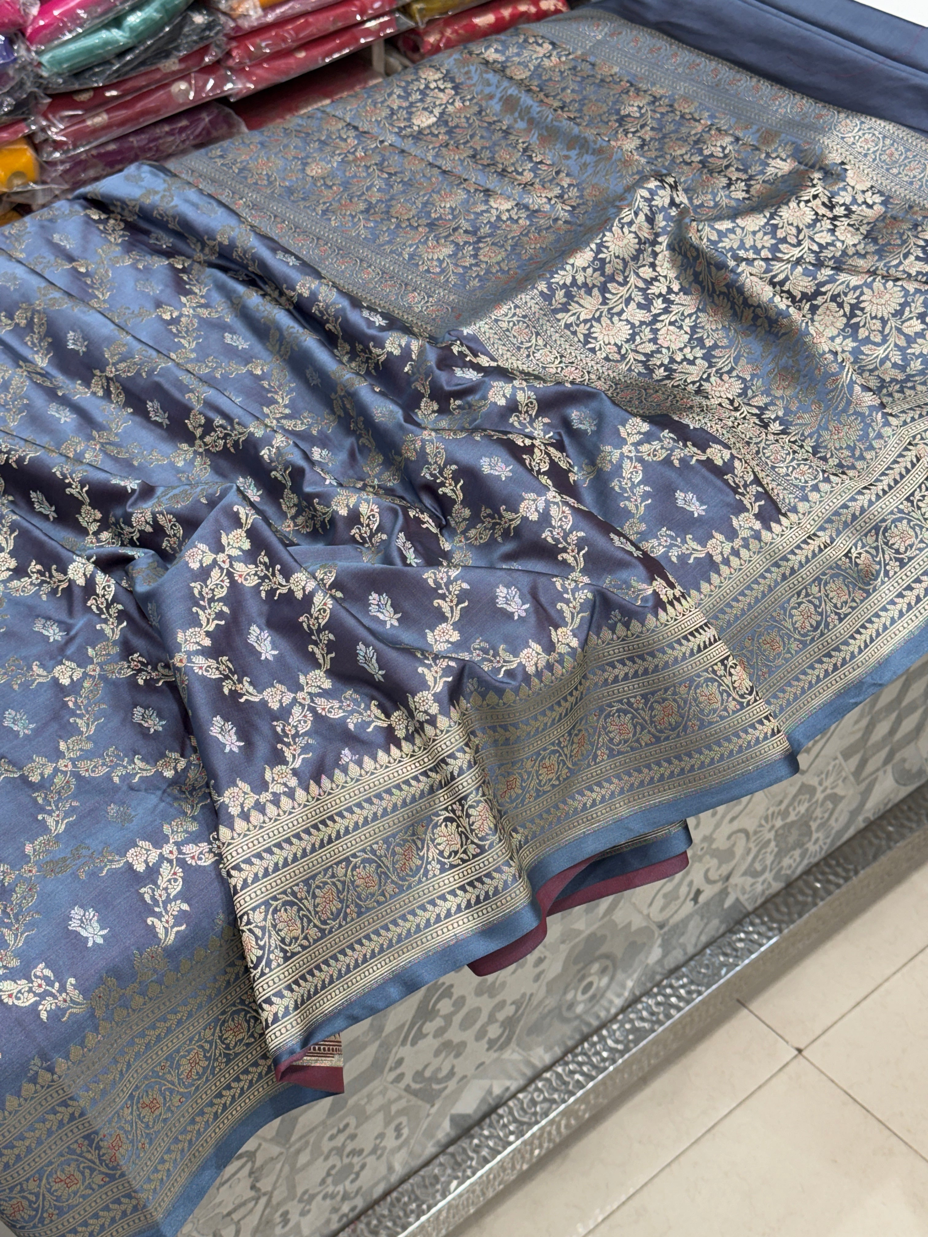 Grey Banarasi Silk Criss Cross Rose Saree