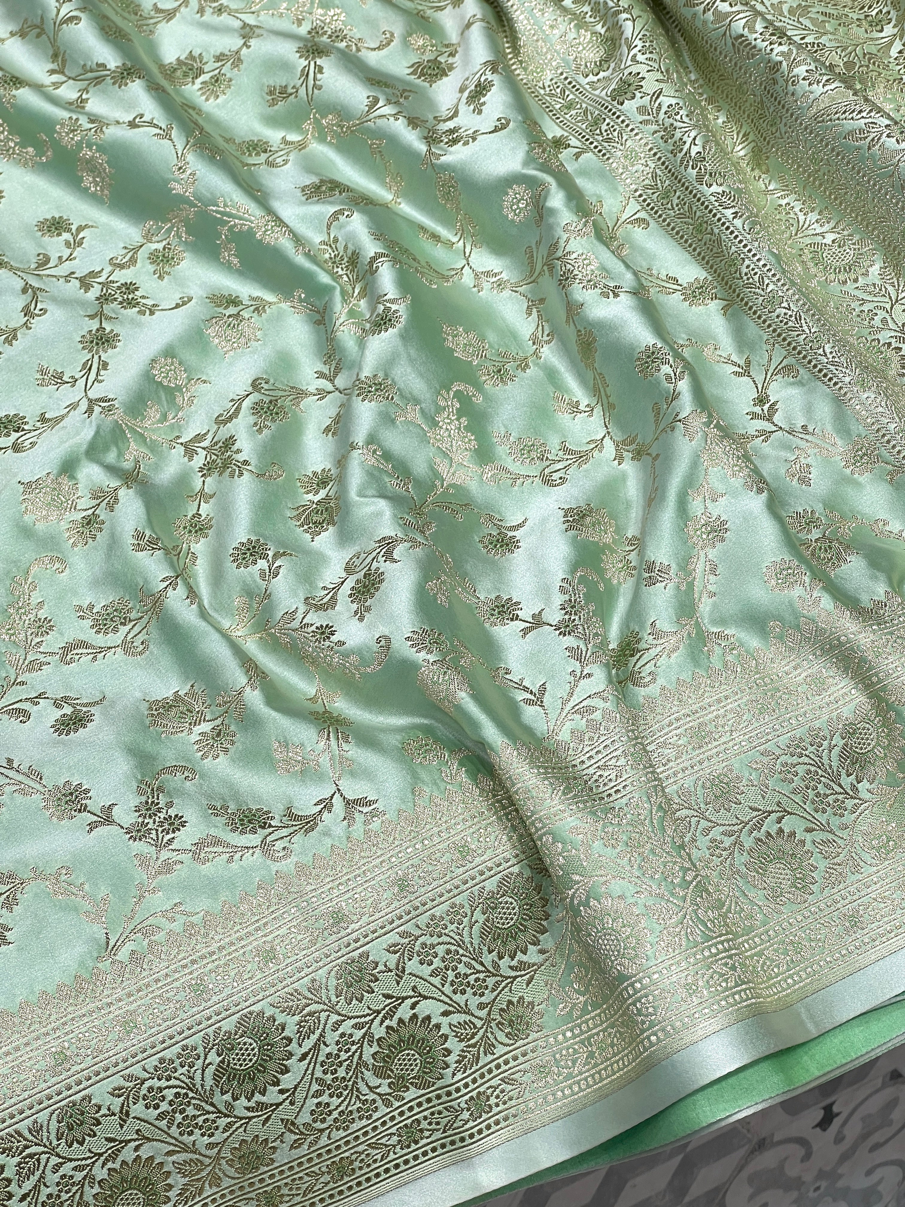 Pista Green Banarasi Silk Upside Down Border Saree