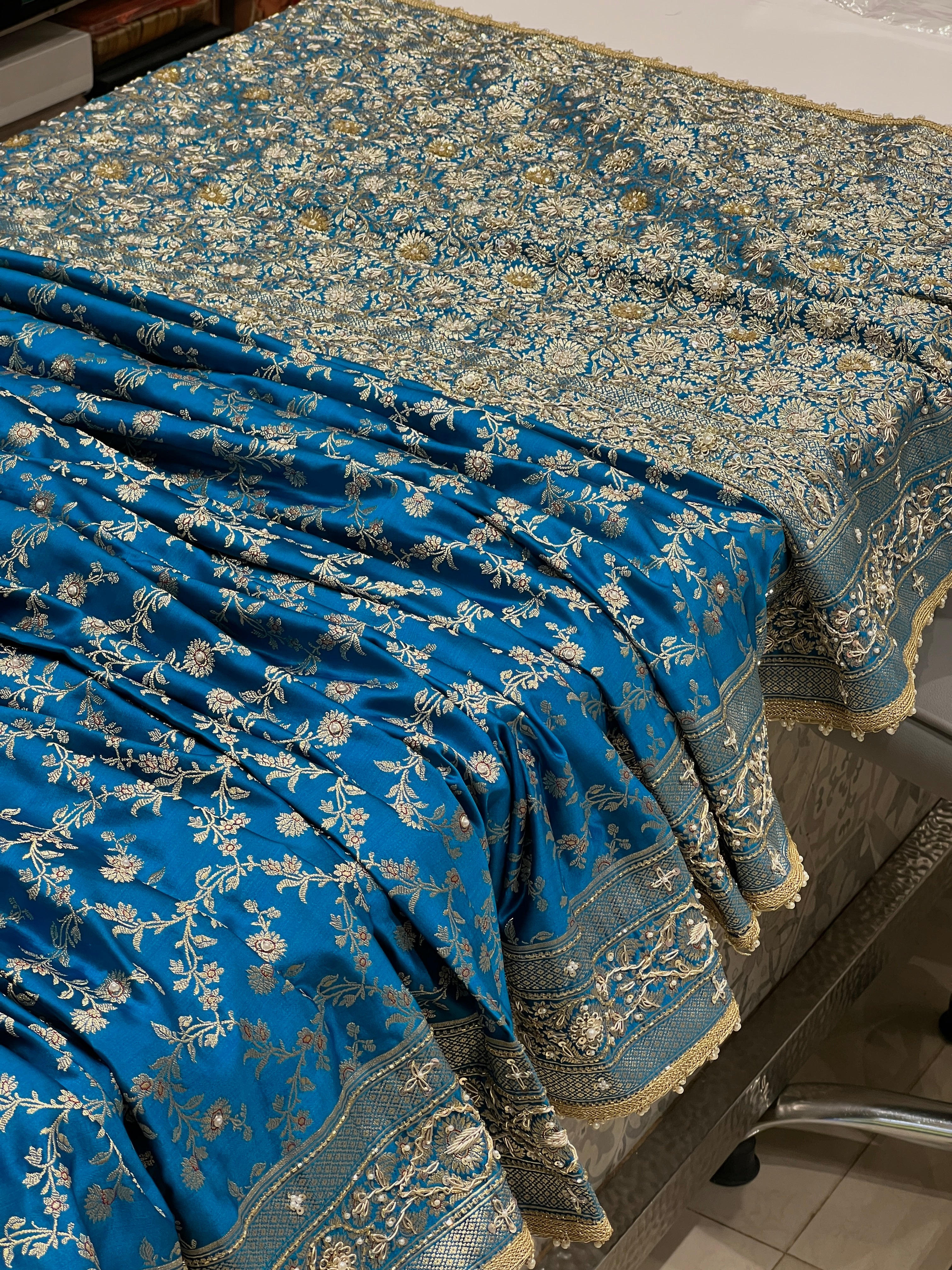 Blue Banarasi Silk Flower Border Zardozi Embroidery Saree