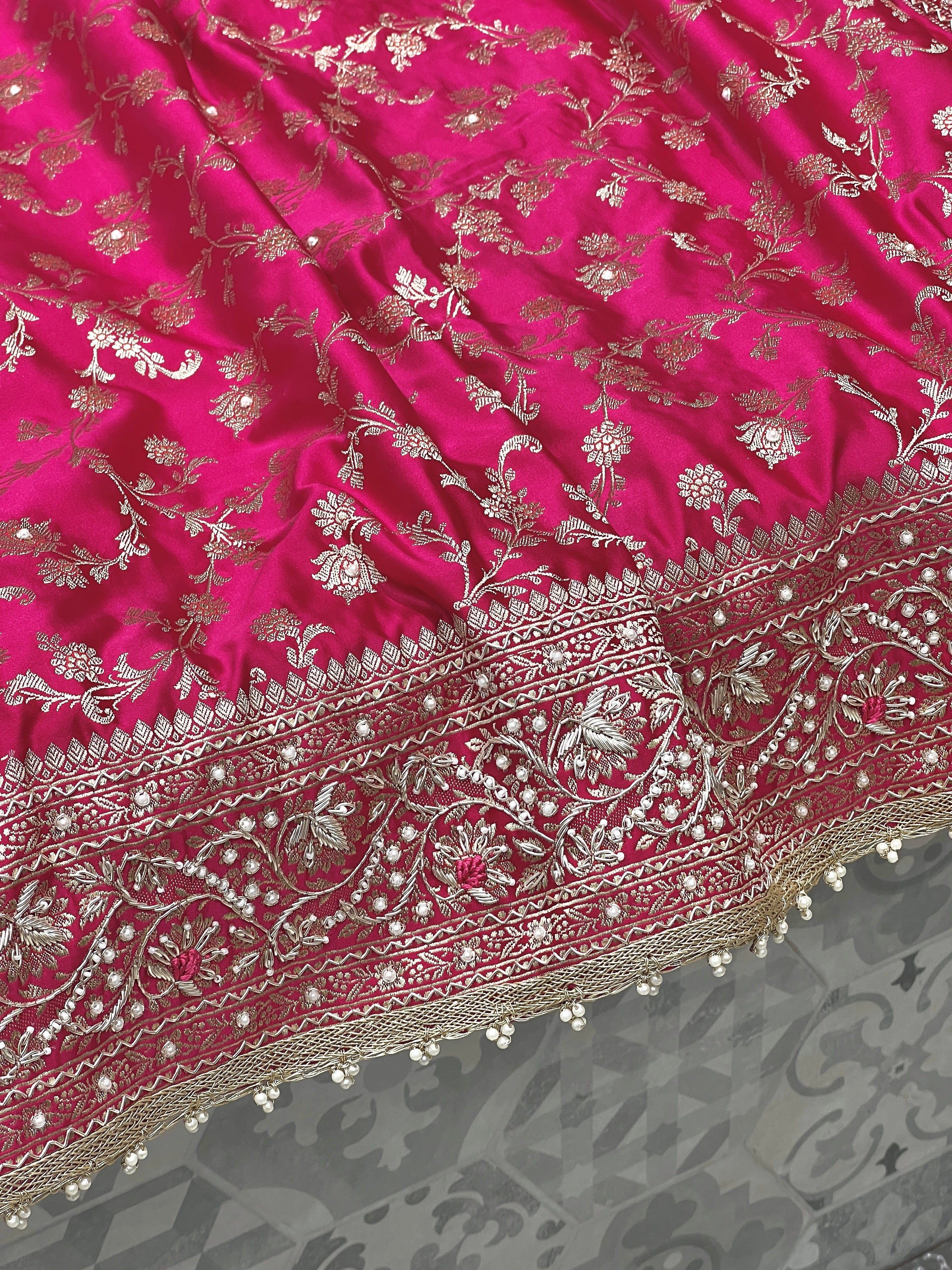 Rani Banarasi Upside Down Border Hand Embroidery Saree