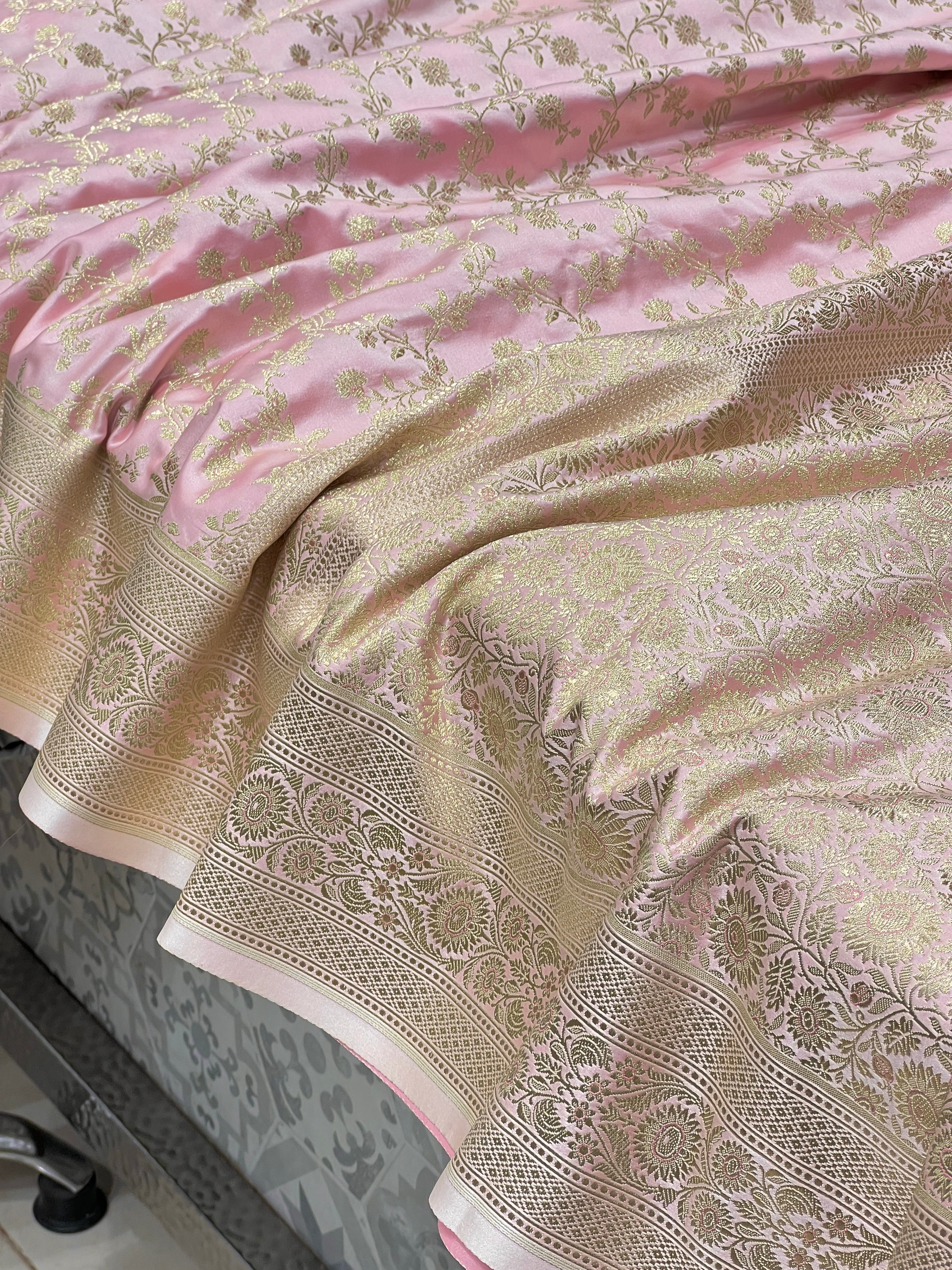 Pink Banarasi Silk Flower Border Saree